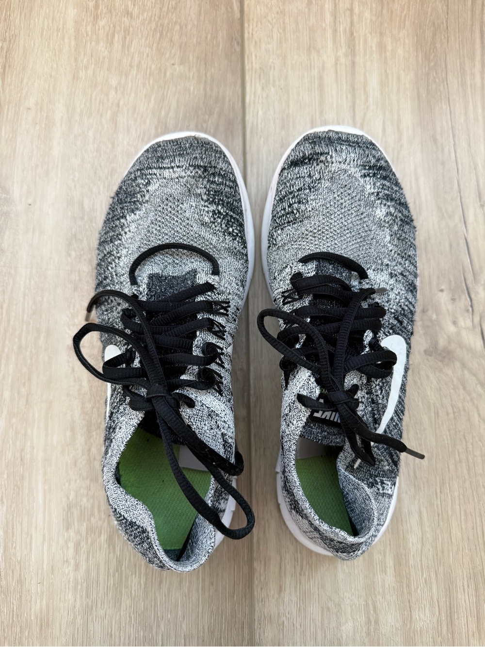 Nike Flyknit Running Shoes - Black & Gray